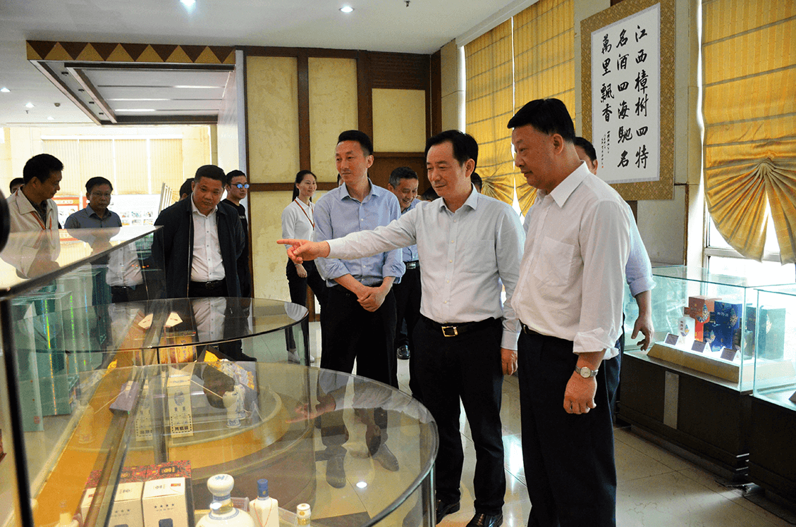 宜春市委副書記、市政府代市長王水平視察四特